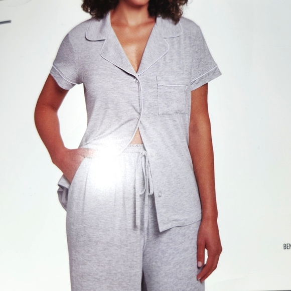LOFT Other - LOFT SLEEP NOTCH COLLAR CAPRI SET SIZE 2XL REG.$49 NWT 💙
